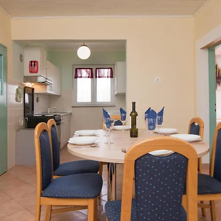 Cr Prázdninový dům *