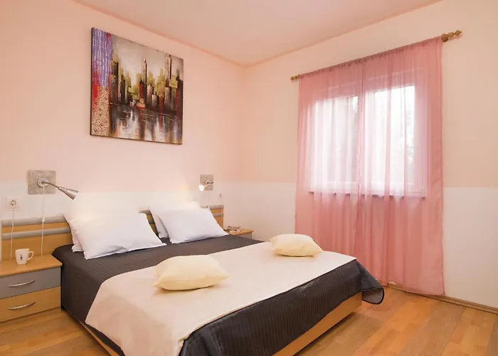 Holiday home Cr Vinez