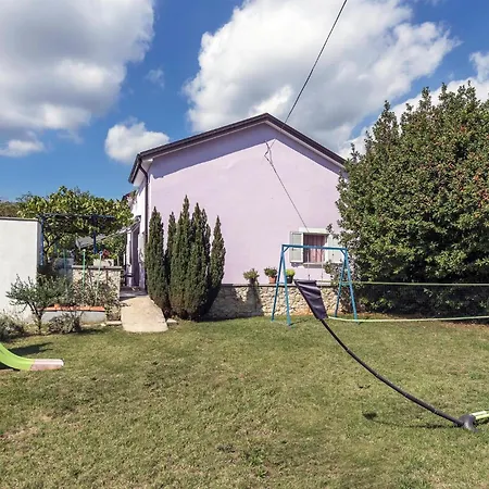 בית נופש Amazing Home In Vinez *